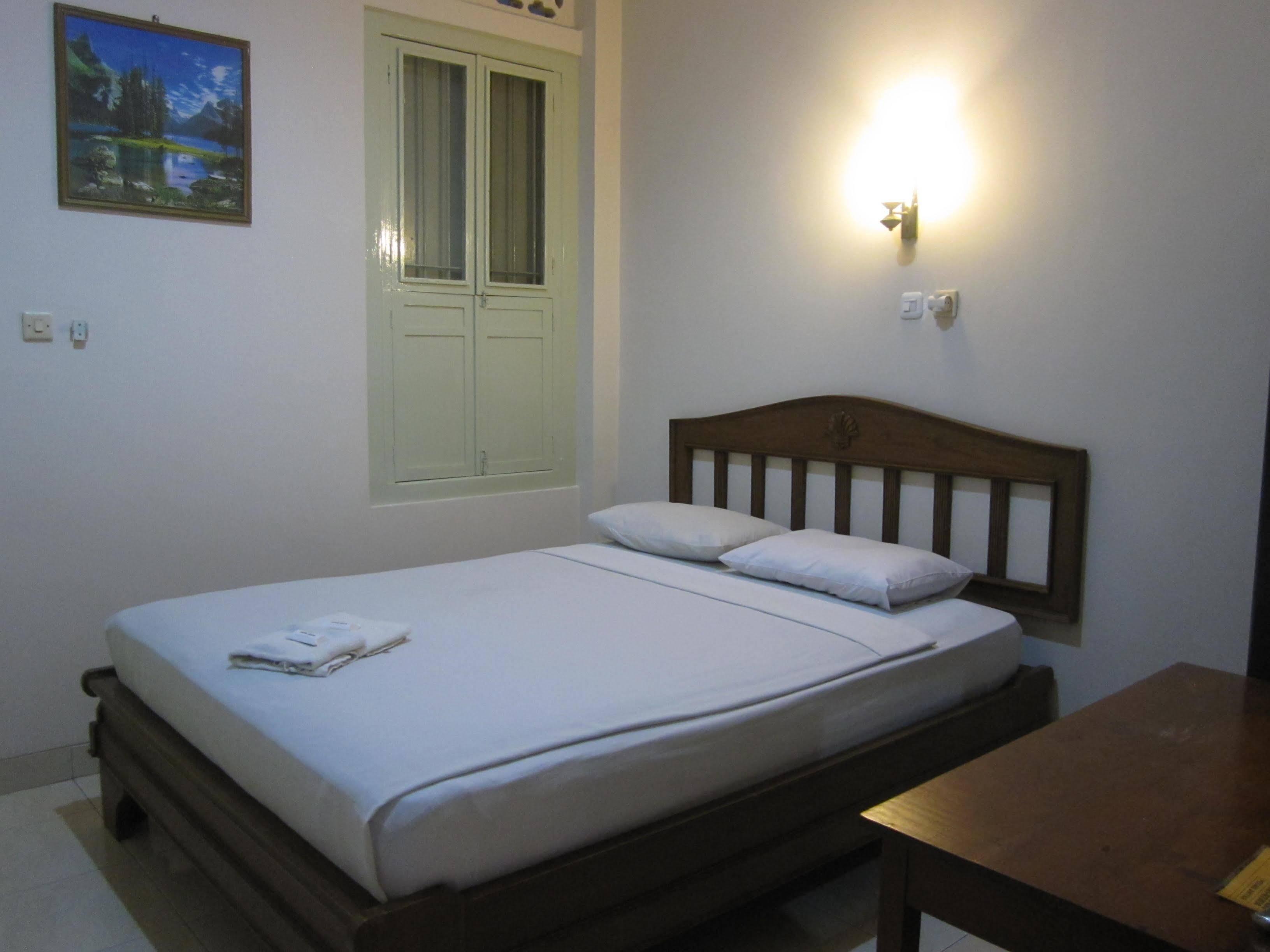 Hotel Besar بوروكيرتو المظهر الخارجي الصورة