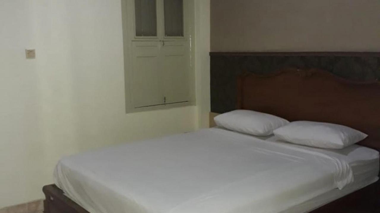 Hotel Besar بوروكيرتو المظهر الخارجي الصورة