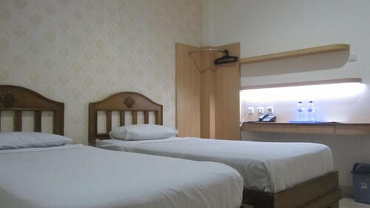 Hotel Besar بوروكيرتو المظهر الخارجي الصورة