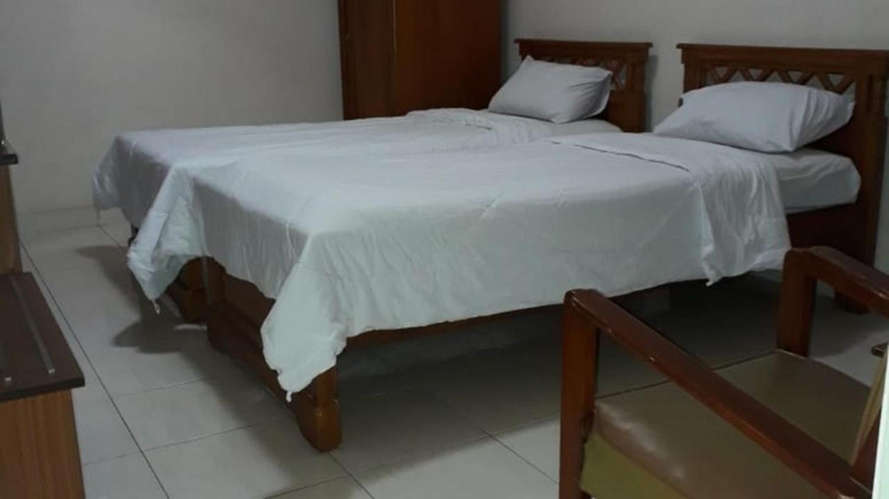 Hotel Besar بوروكيرتو المظهر الخارجي الصورة