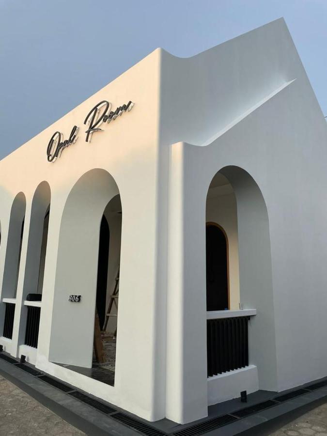 Hotel Besar بوروكيرتو المظهر الخارجي الصورة