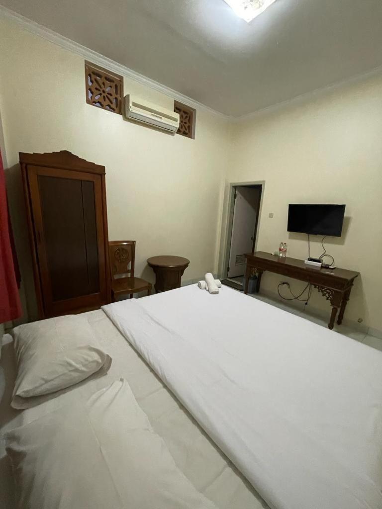 Hotel Besar بوروكيرتو المظهر الخارجي الصورة